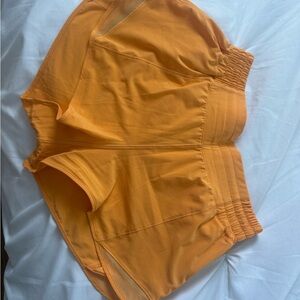 Lululemon 2.5” lined shorts